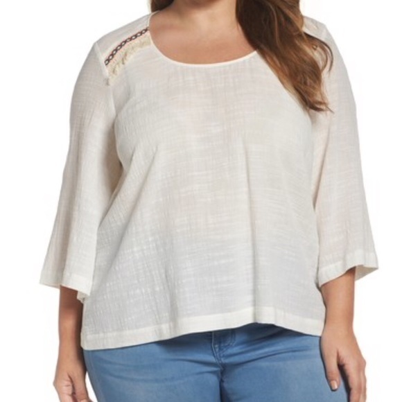 Embroidered Bell Sleeve Embroidered Top Size OX - Picture 1 of 8